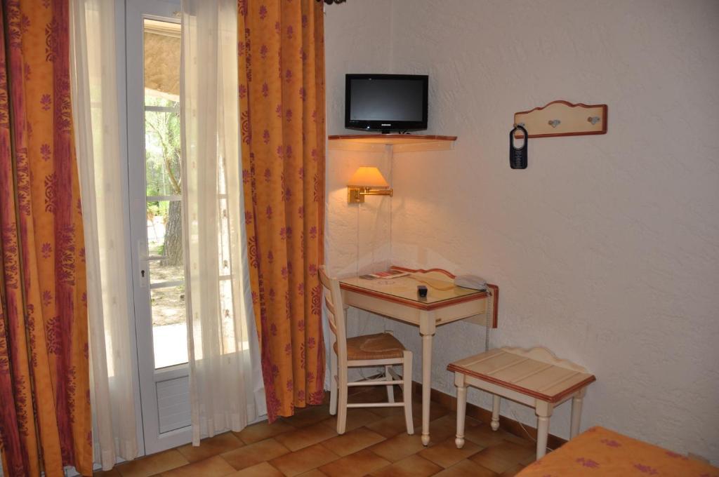 Hotel La Cigalière Le Beausset Camera foto