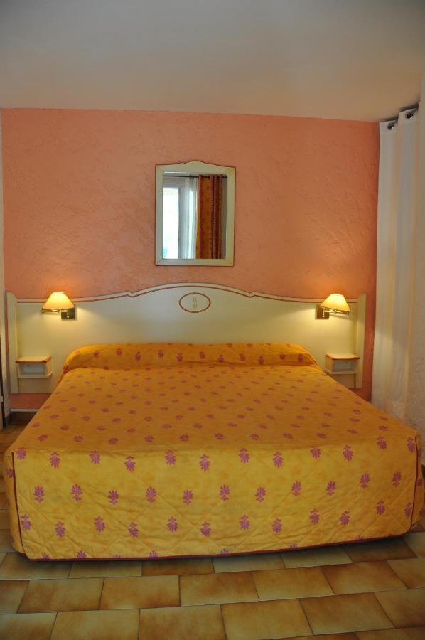 Hotel La Cigalière Le Beausset Camera foto